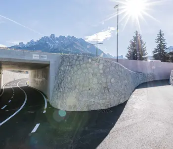 Wisthaler com 20 10 Kreisverkehr Toblach DSC 3617